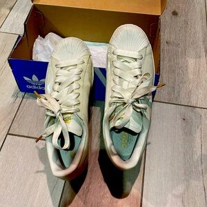 Adidas Superstar Sneakers